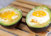 Avocado met ei uit de oven | super gezond recept