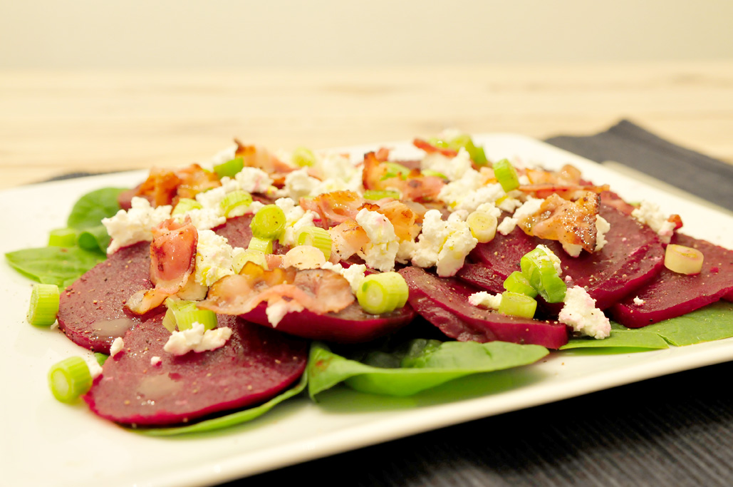 Bietensalade met spinazie en geitenkaas