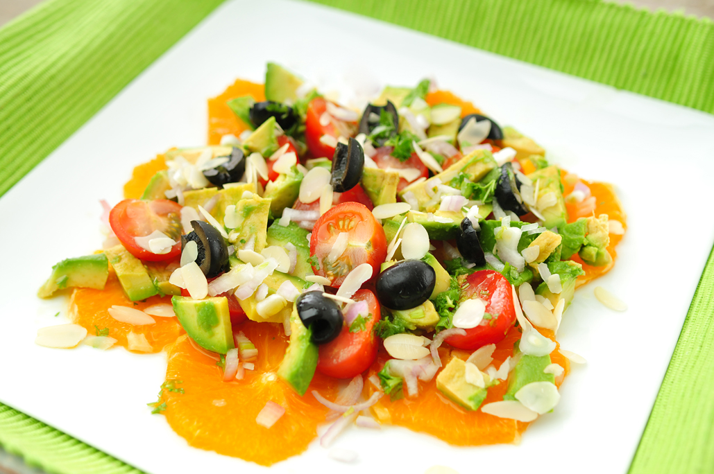 avocadosalade-sinaasappel-tomaat
