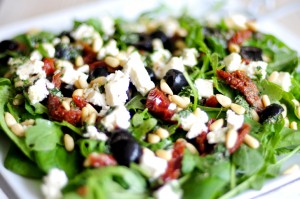 spinazie-salade-olijven-kappertjes