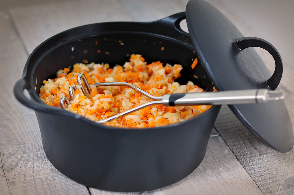 Naast deze klassiekers zijn er natuurlijk ook heel veel alternatieven mogelijk van dit gerecht zoals de vegetarische stamppot wat vooral in de herfst en winter in veel Nederlandse huishoudens 