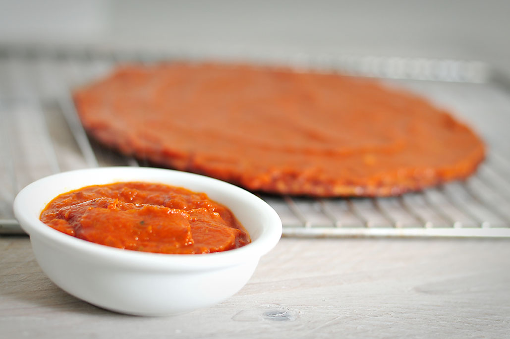Gezonde pizzasaus maken