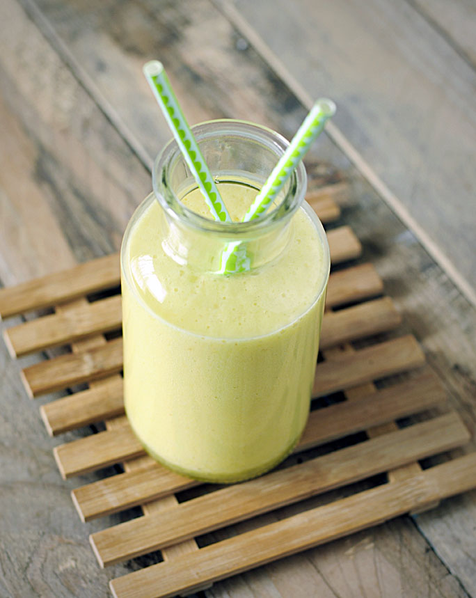 Ananas smoothie met bleekselderij-Voedzaam &amp; Snel