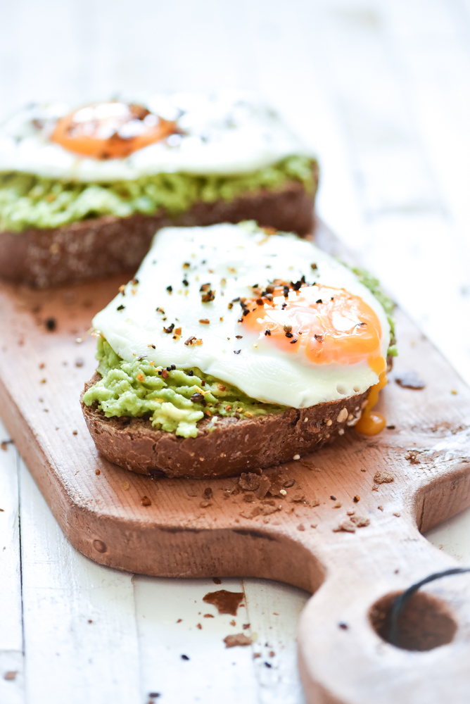 Verandering ziekte Verzadigen Ei avocado toast-Voedzaam & Snel