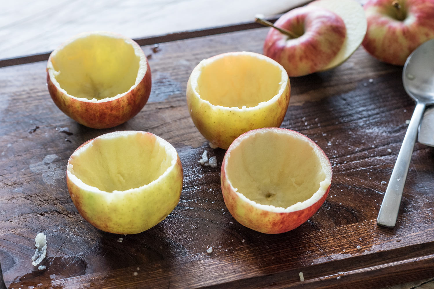 Afbeelding van leeggeschepte appels