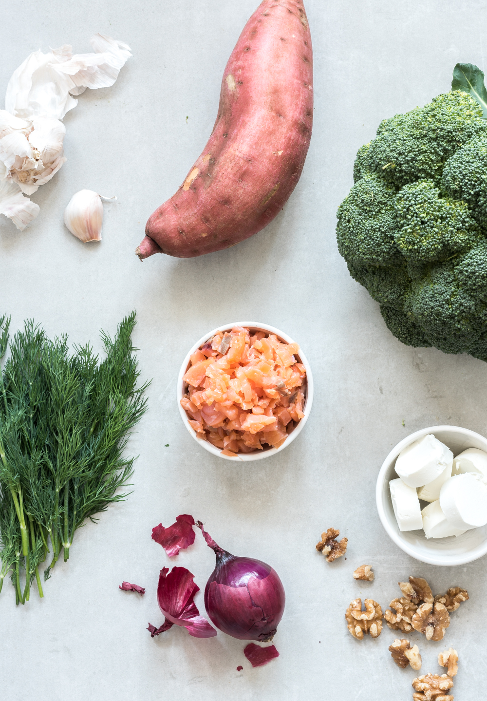 Foto van de losse ingrediënten voor het recept stamppot broccoli zoete aardappel