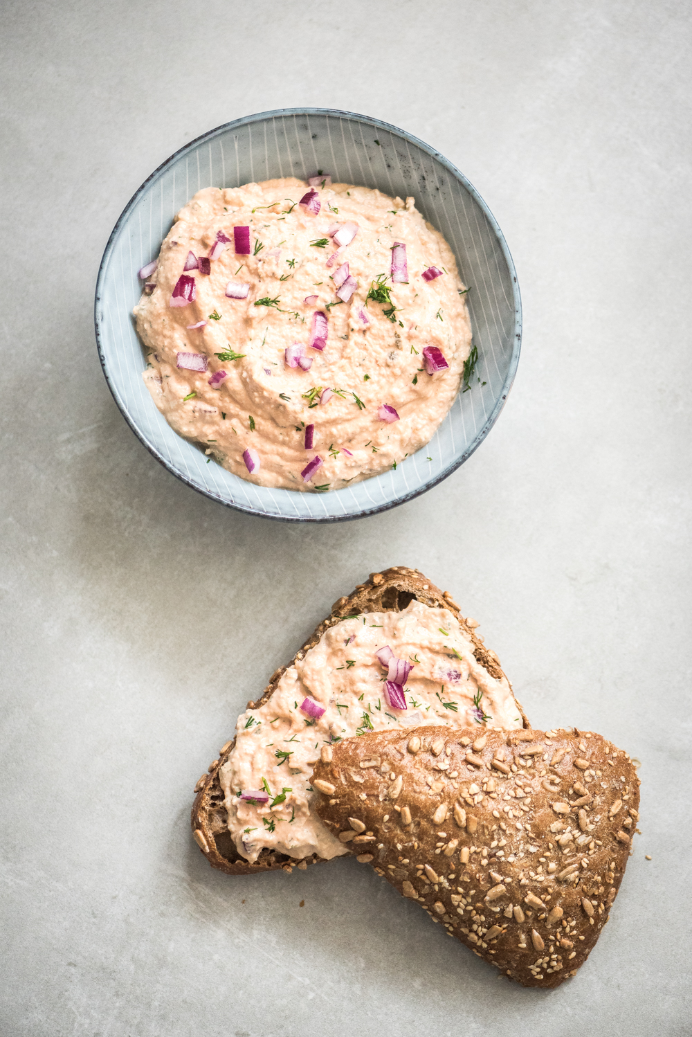 binnenplaats Voorbijgaand Leidinggevende Zalmsalade zelf maken voor op brood of toast-Voedzaam & Snel