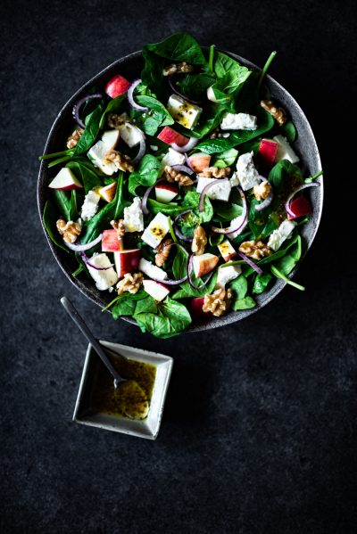 spinazie salade met walnoten