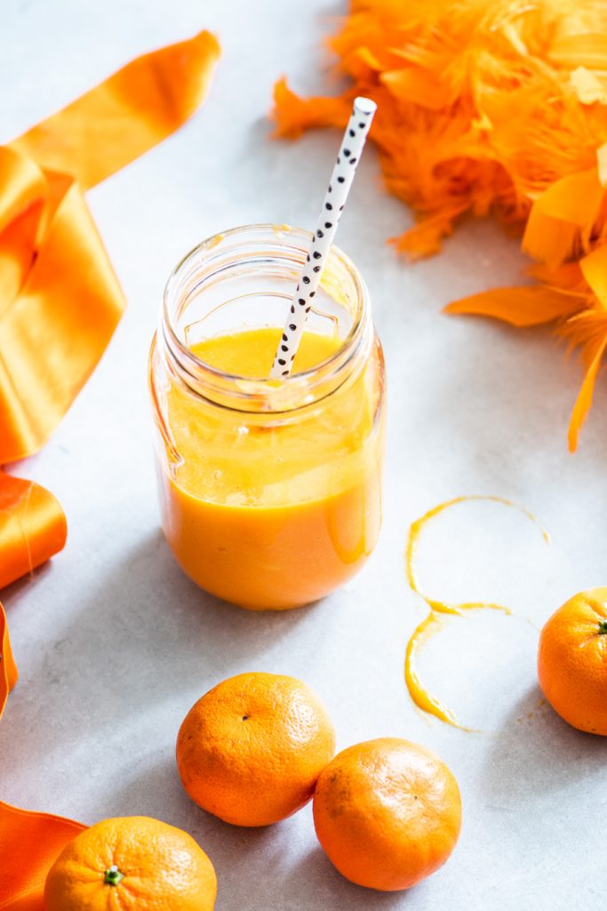 oranje smoothie met mandarijn en gember