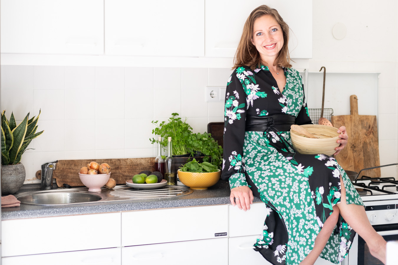 jennifer in de oude keuken