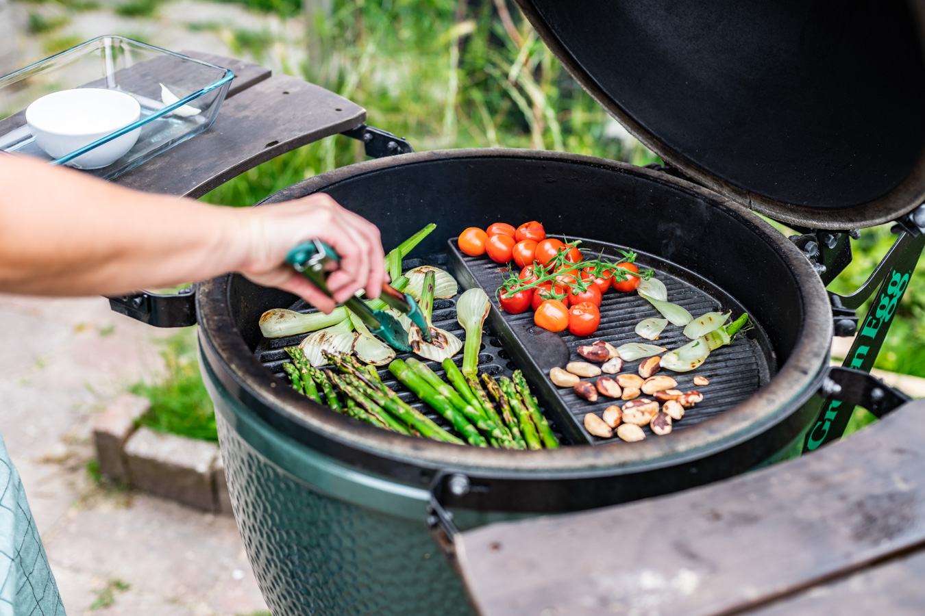 asperges venkel tomaat grillen op de BBQ