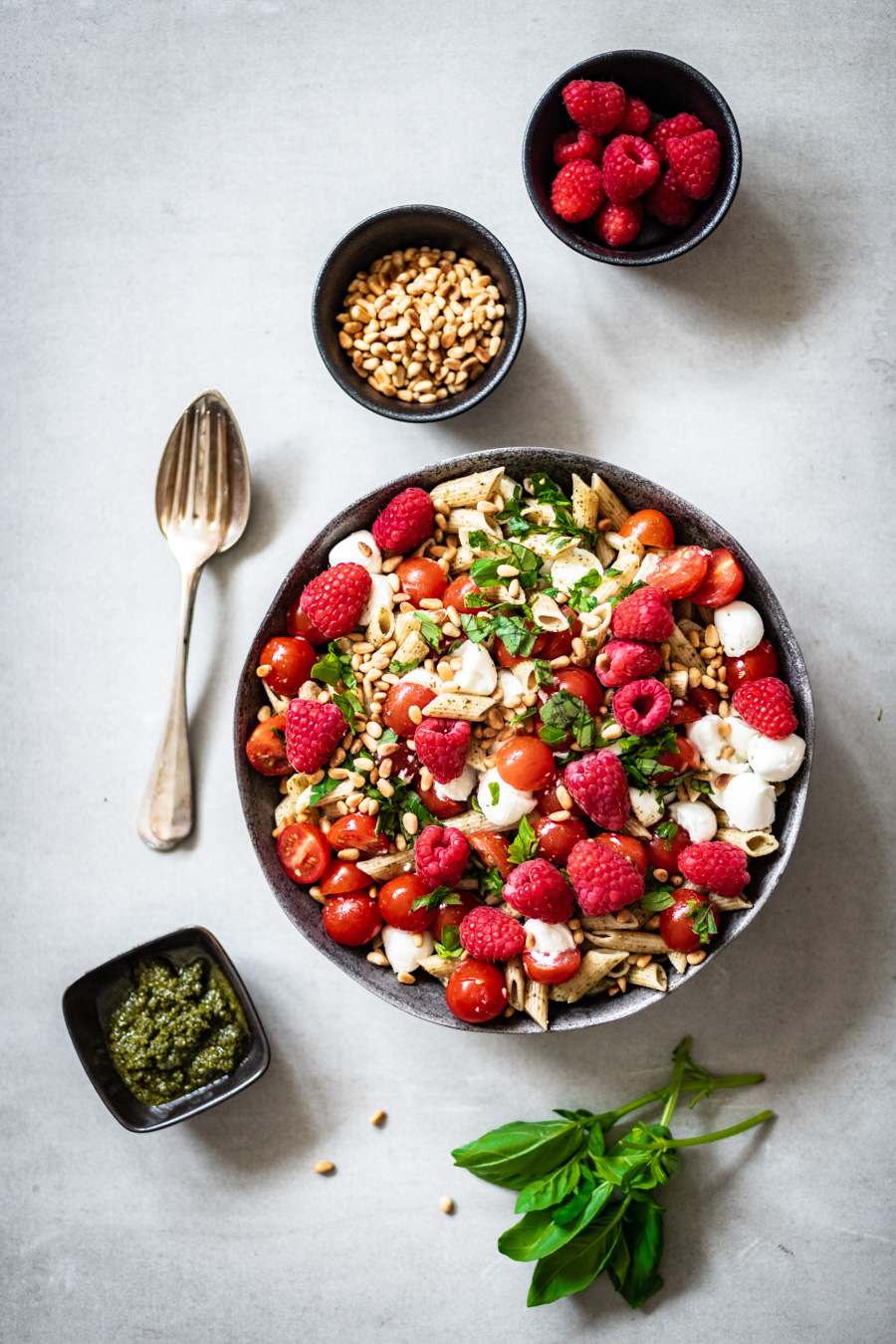 voedsel Kwik Maan oppervlakte Koude pastasalade met pesto | BBQ salade - Voedzaam & Snel