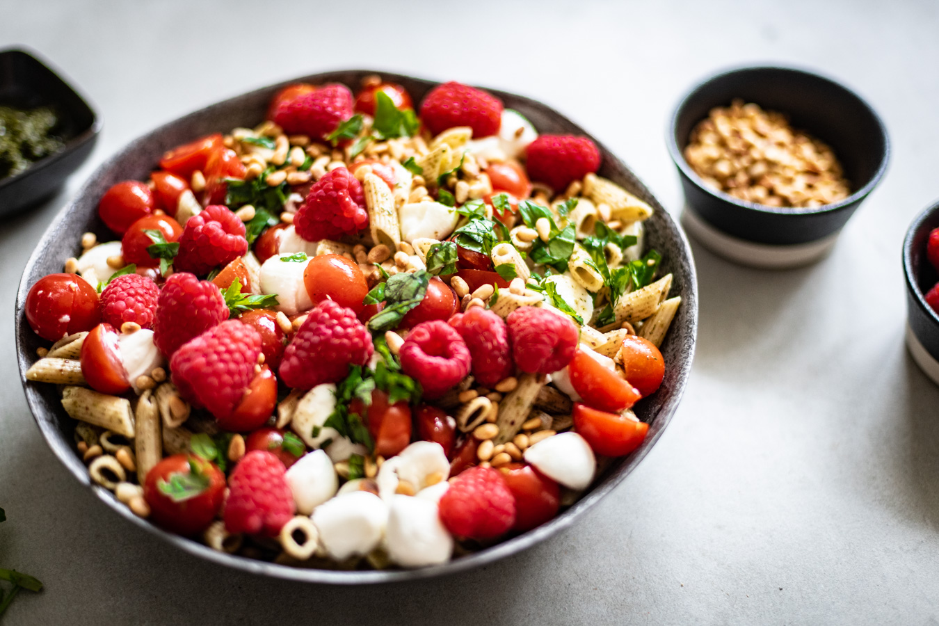 koude pastasalade met pesto