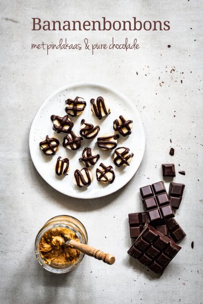 bananen bonbons met pindakaas en pure chocolade